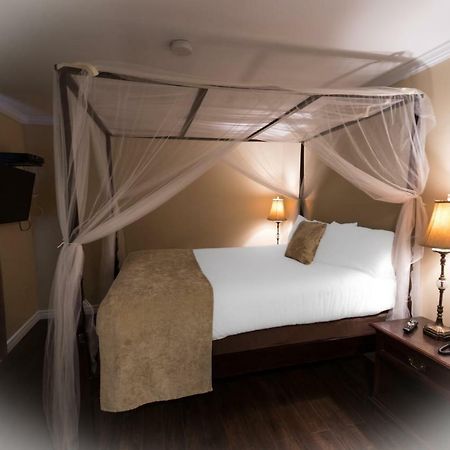 Hearthstone Inn - Port Hastings エクステリア 写真