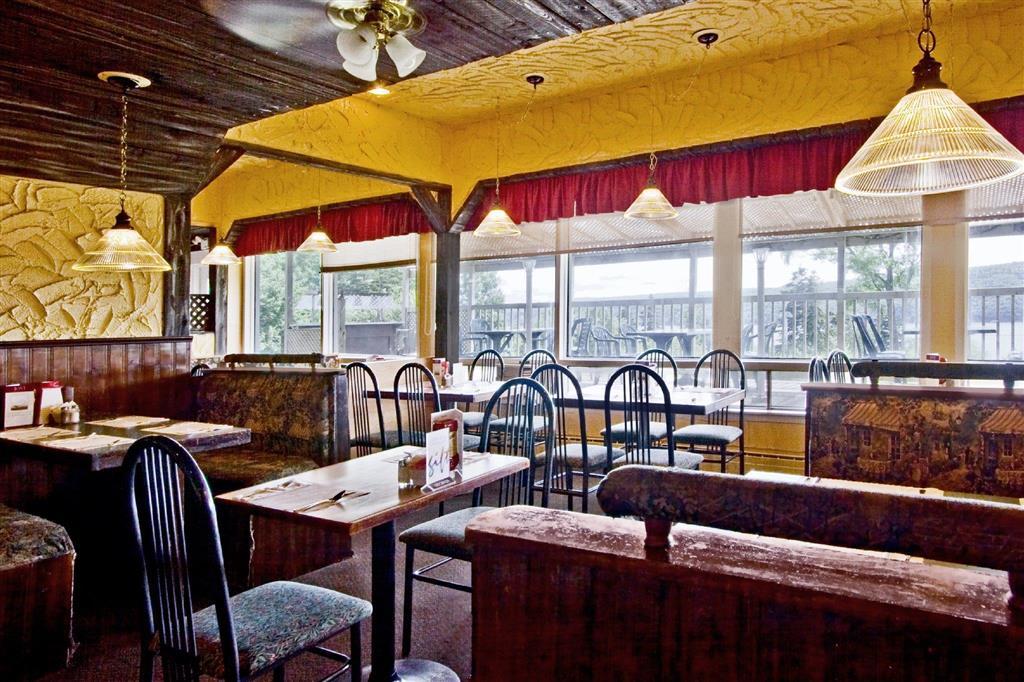 Hearthstone Inn - Port Hastings レストラン 写真