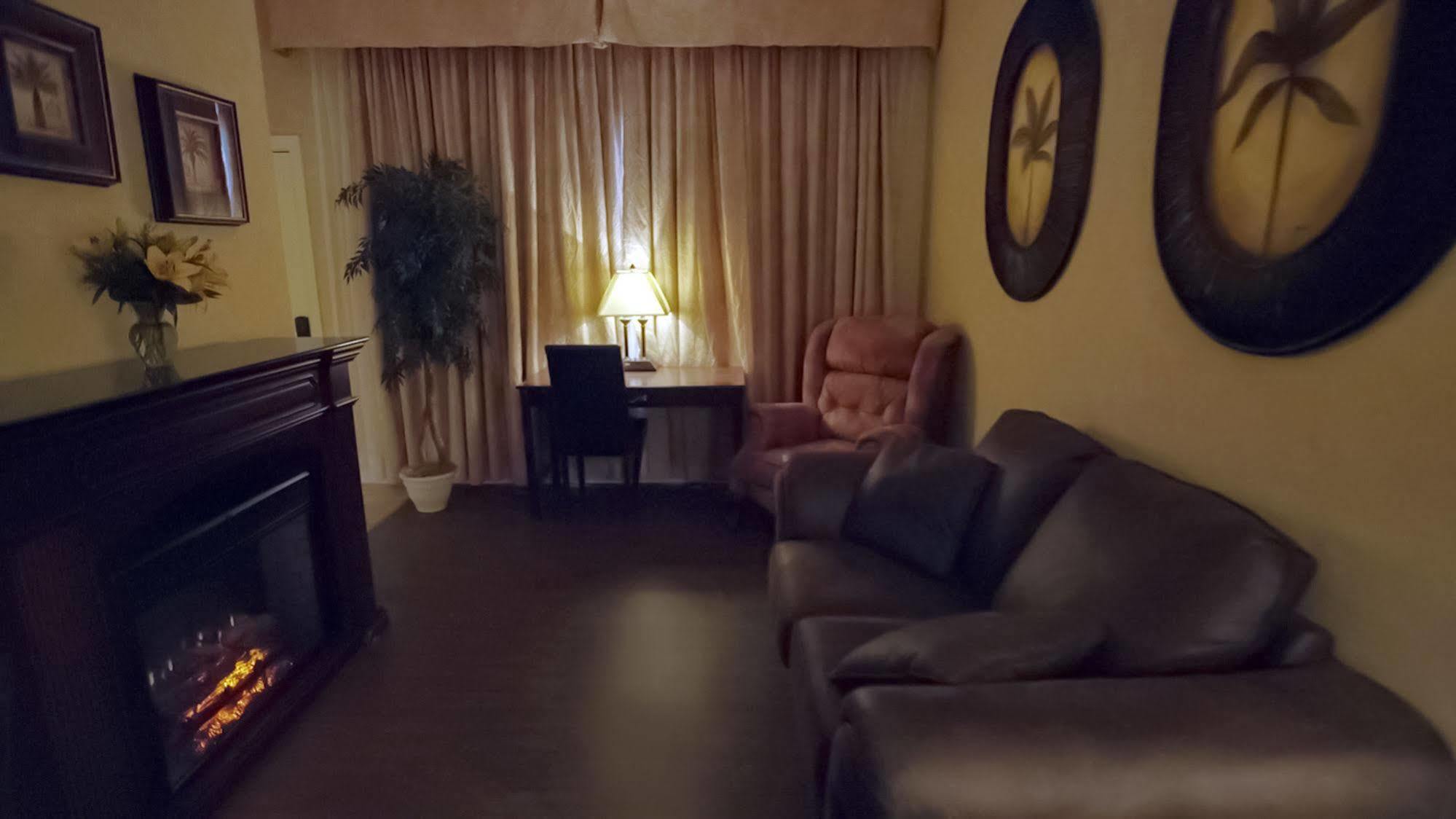 Hearthstone Inn - Port Hastings エクステリア 写真