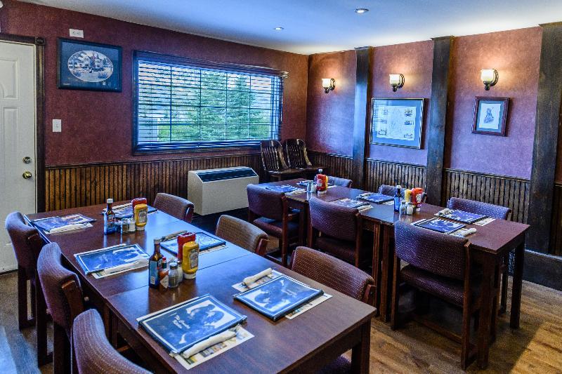 Hearthstone Inn - Port Hastings エクステリア 写真