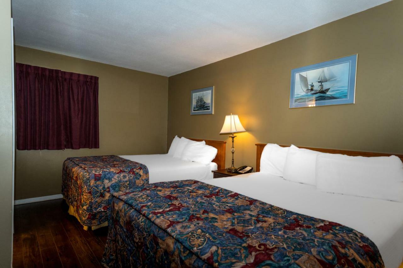 Hearthstone Inn - Port Hastings エクステリア 写真