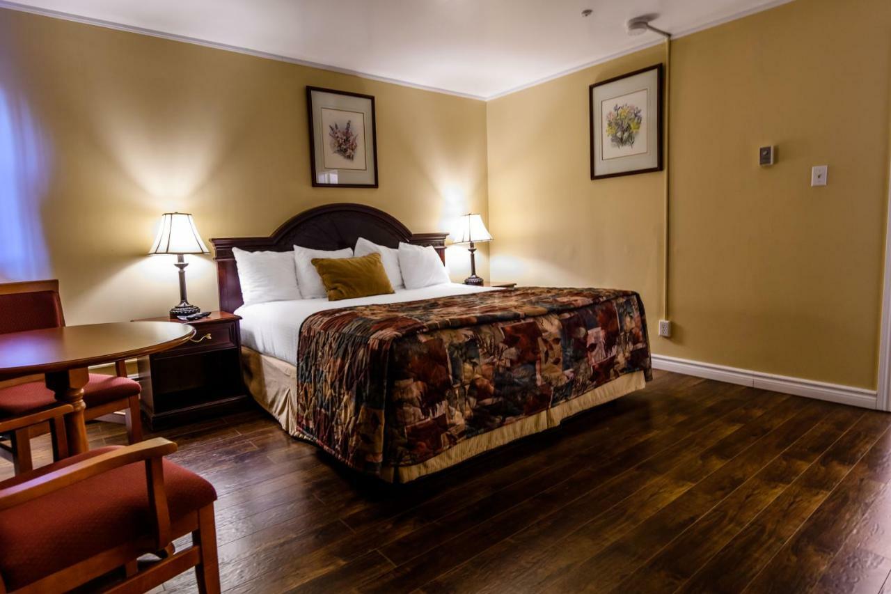 Hearthstone Inn - Port Hastings エクステリア 写真